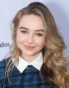 sabrina carpenter breasts|Body Measurements of Sabrina Carpenter with Bra。